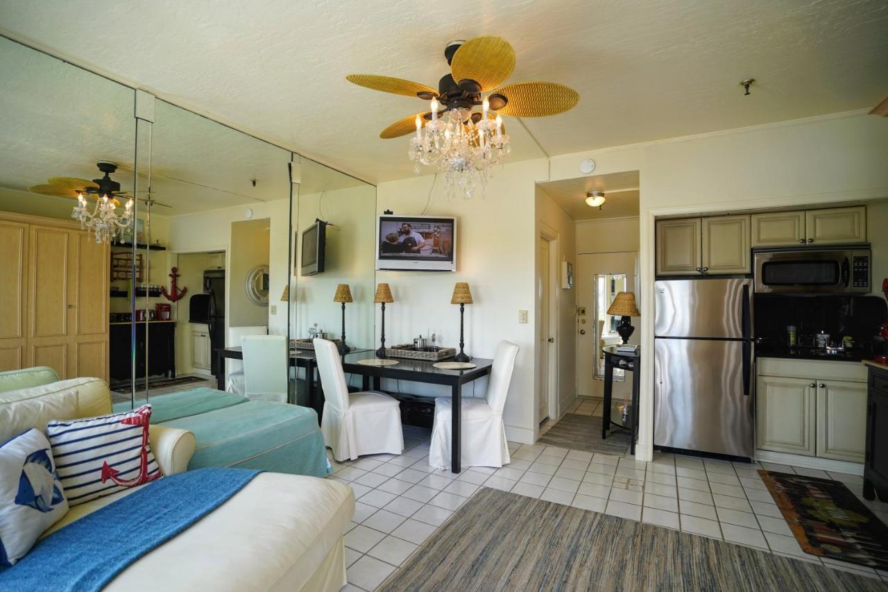Renovated Studio In The Heart Of Palm Beach - Free Parking, Security Box Kültér fotó